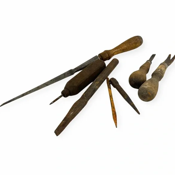 Vintage Woodworking Tool Lot Awls Chisels Gouge Tack Puller 12” - Rustic Decor - Picture 8 of 12